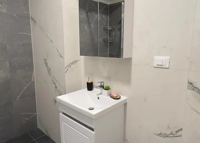 East Gate Urban Апартаменти *