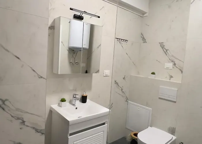 East Gate Urban Апартаменти