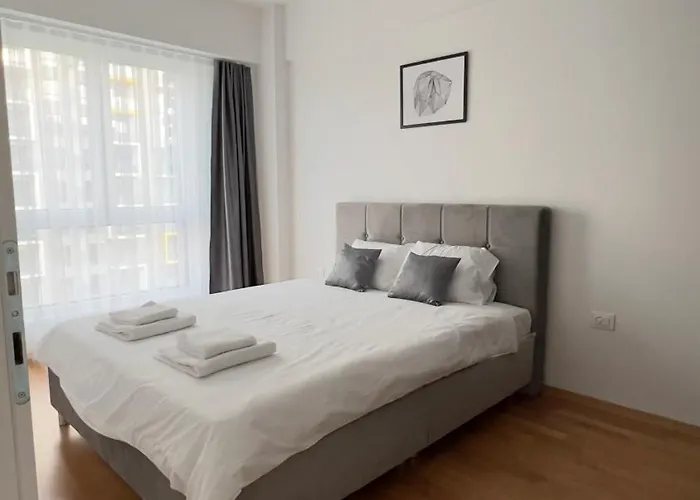 Апартаменти East Gate Urban Скоп'є