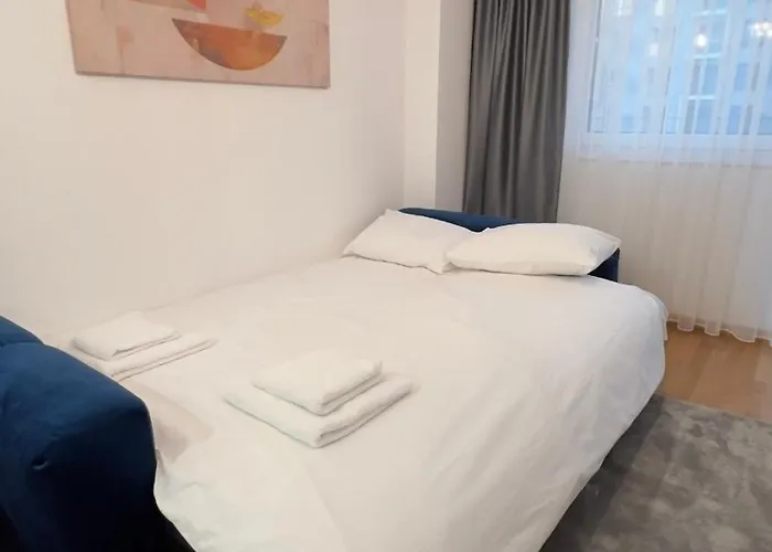 Апартаменти East Gate Urban Скоп'є